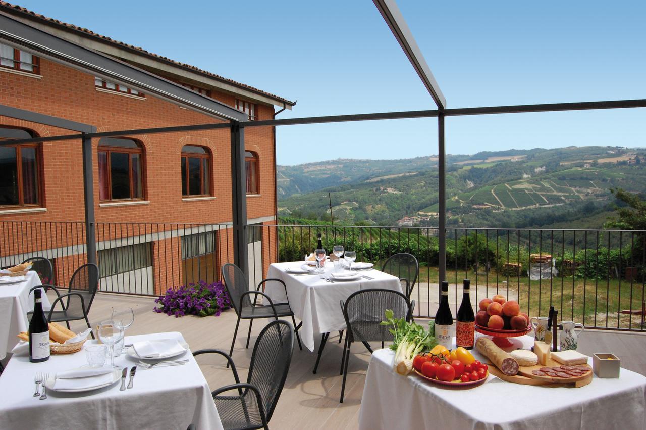 Locanda Italia Serralunga d'Alba Exteriör bild
